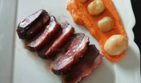 Plats avec des produits bruts et locaux en restaurant gastronomique Paray-le-Monial